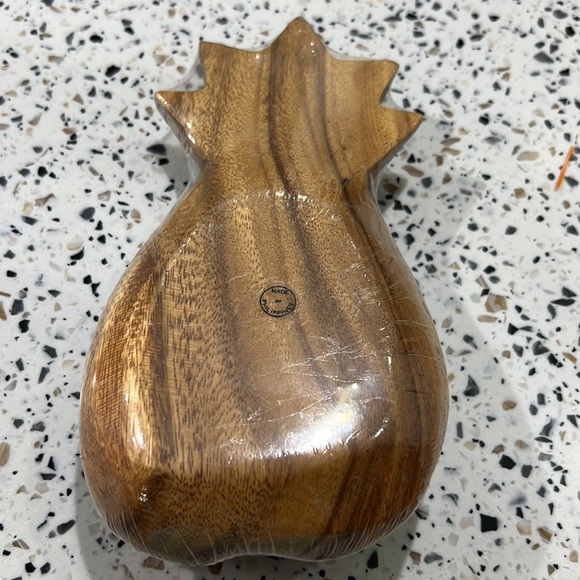 Aloha Hawaii Salt and Pepper Set Wood Pineapple Dish Vintage Monkey Pod - Picture 6 of 8